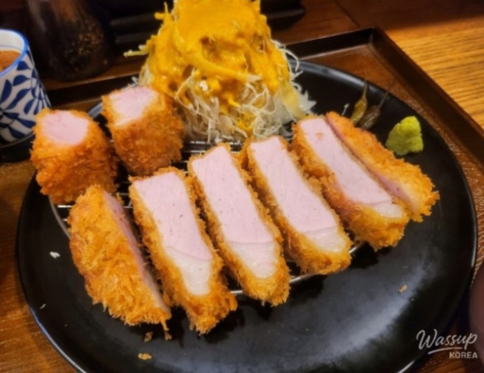 A Delicious Day Out: Discovering My New Favorite Tonkatsu Spot! float
