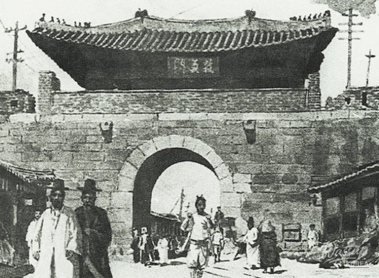 Sungnyemun in late Joseon Dynasty
