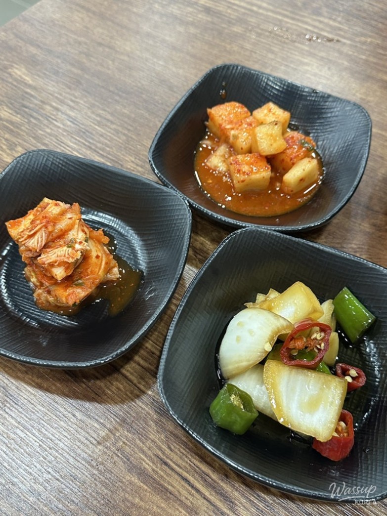 Interior atmosphere of the hinoki wood jjimjilbang