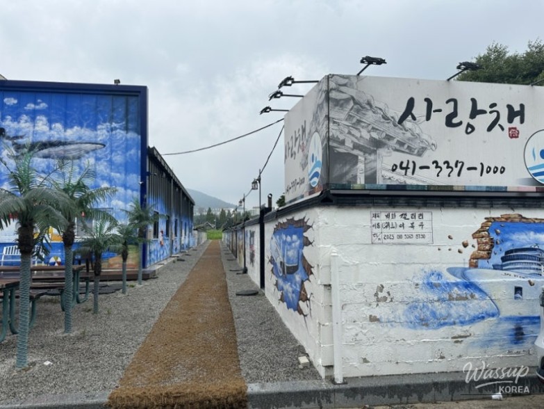 Exterior view of Spa View Hotel in Yesan showing the modern facility and entrance