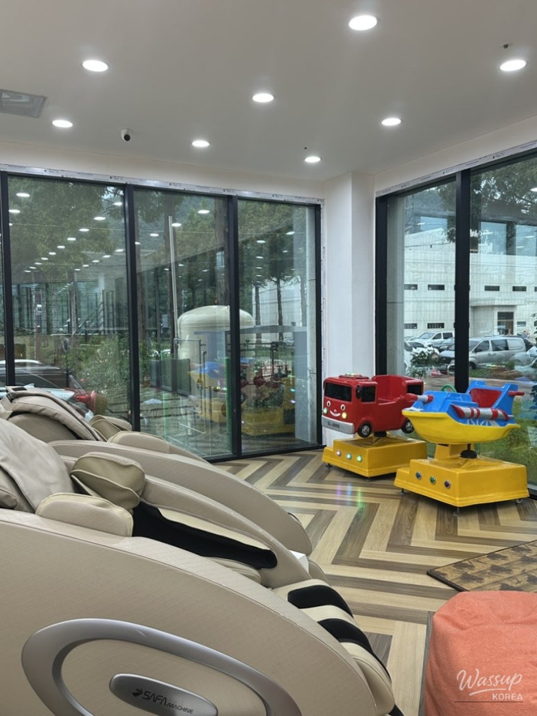 Hinoki wood interior detail of the jjimjilbang