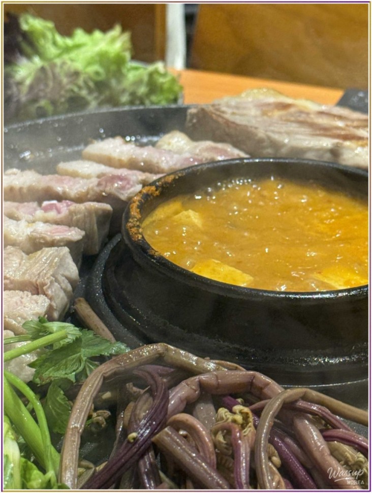 Cooked meat
