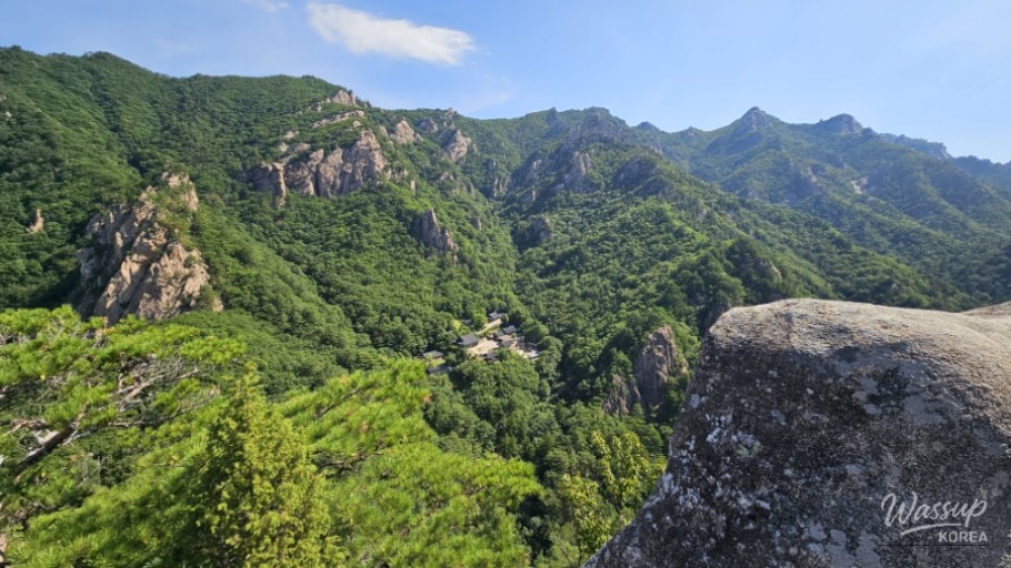 Panoramic view of the jagged granite peaks of Seoraksan from the summit of Mangyeongdae