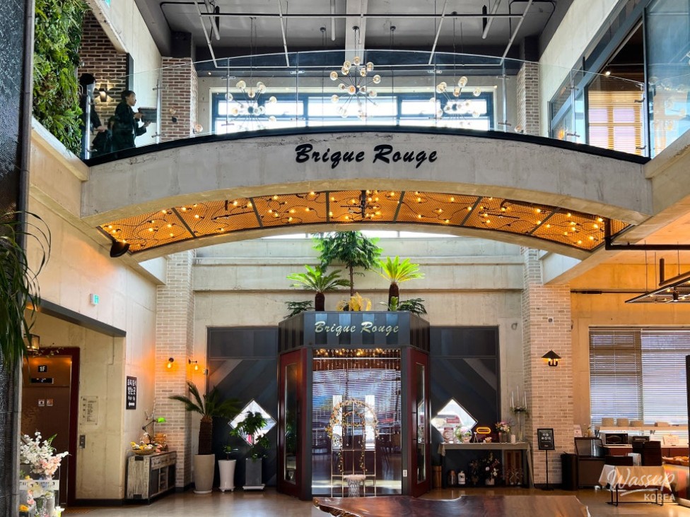 cafe interior