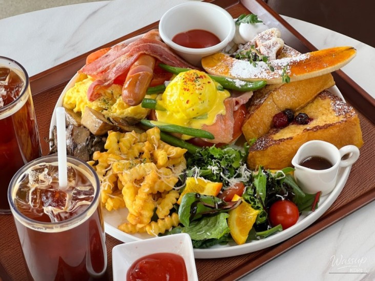 brunch platter closeup