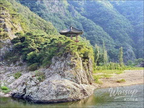 Peaceful scenery