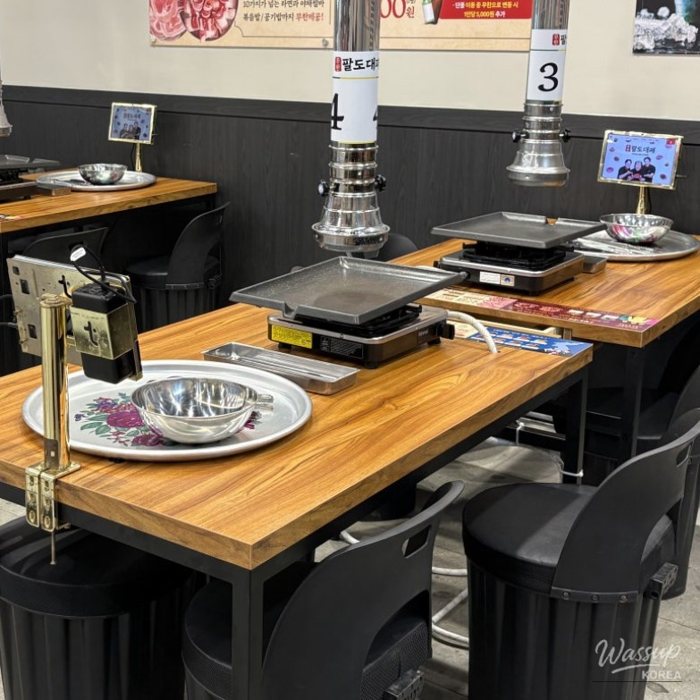 Clean Self-Serve Bar