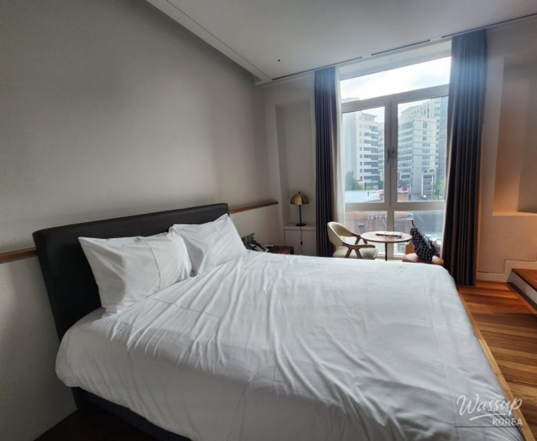 Chuseok holiday travel atmosphere in Korea with seasonal scenery