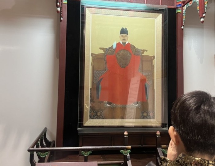 A Trip to Jeonju Hanok Village: History and K-Pop Fusion!193