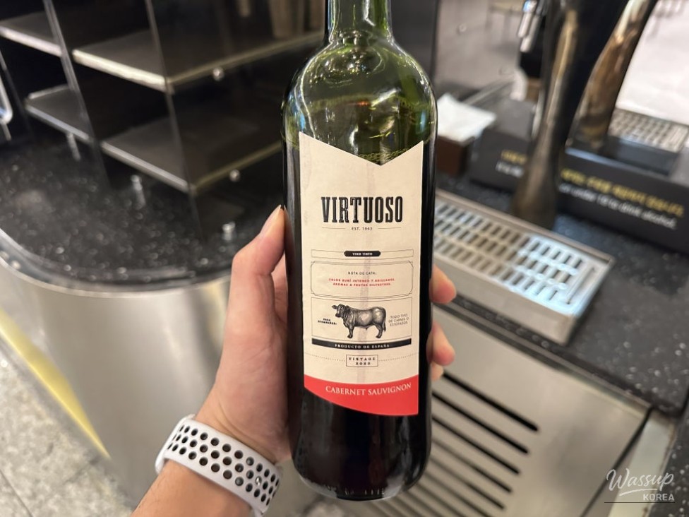 Family-friendly lounge layout at Incheon Airport Terminal 2