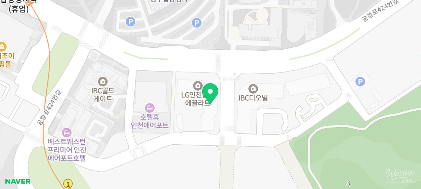 Relaxed travel preparation made possible by efficient airport parking