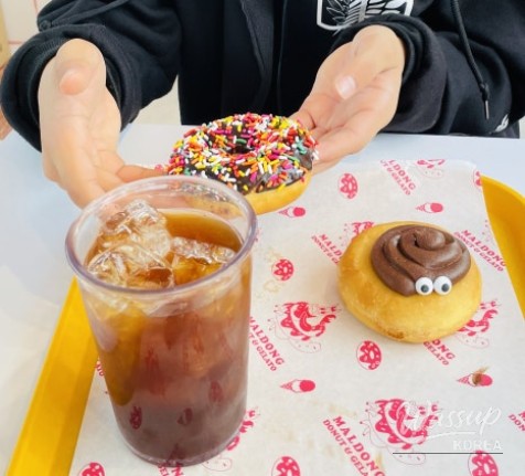 A touching scene of visitors enjoying the historical atmosphere of the antique row