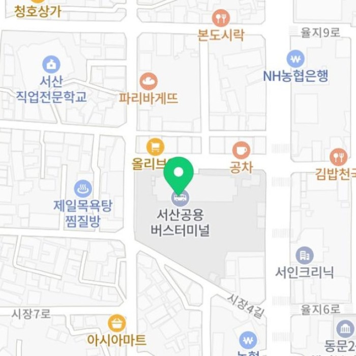 Airport limousine bus traveling from Seosan to Incheon International Airport