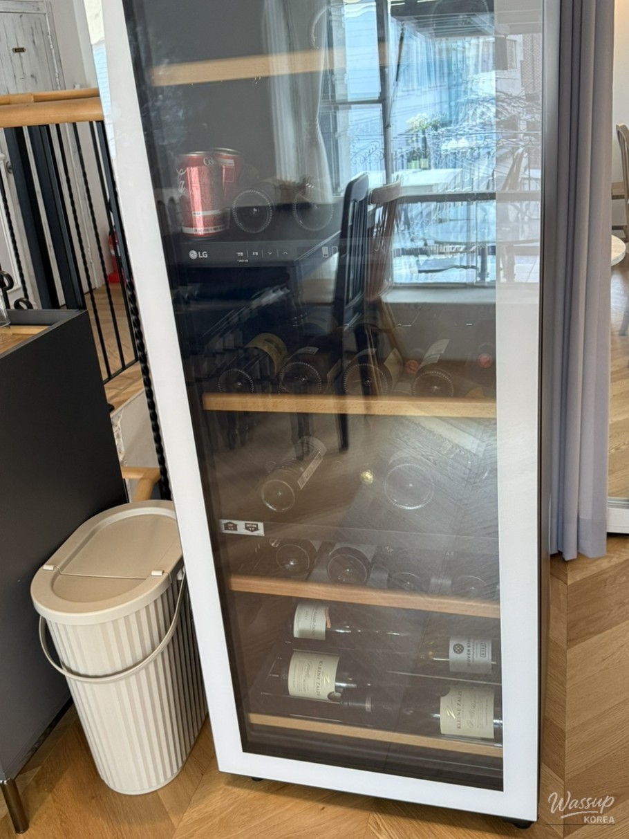 Restaurant atmosphere