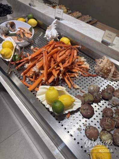 Guest chairs arranged in a formal cathedral style row
