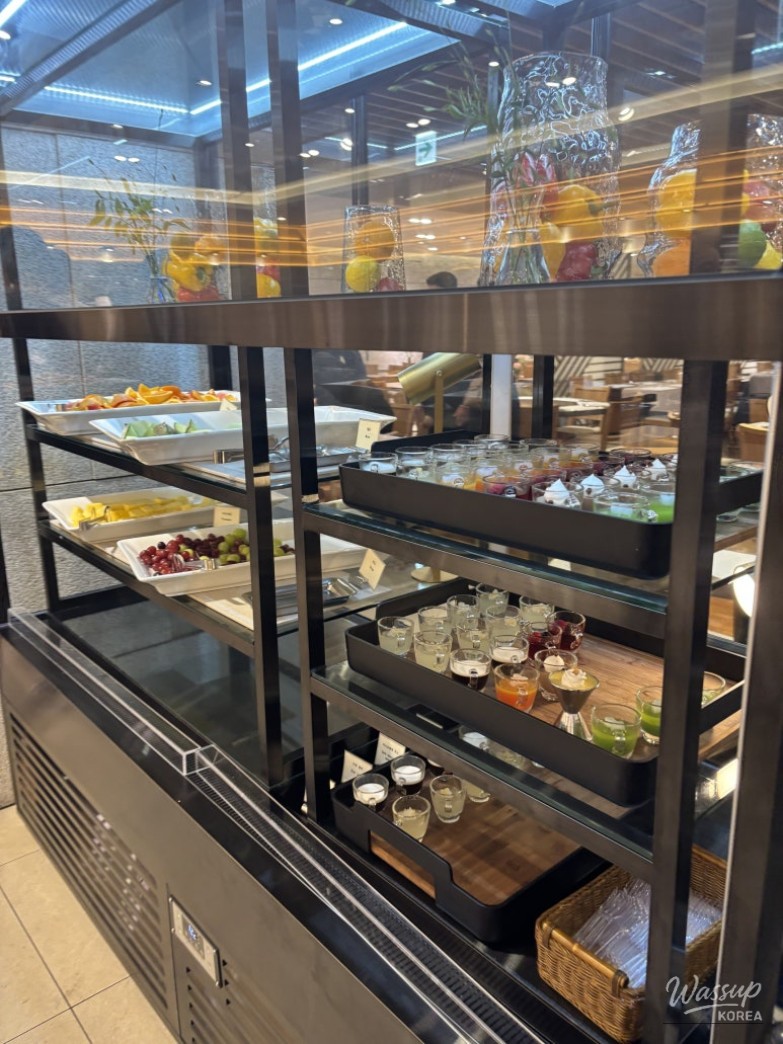 Staff guiding guests to their organized seating in the dining hall