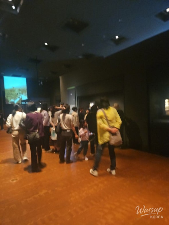 Precious memory of the Docent-led tour in the world culture gallery