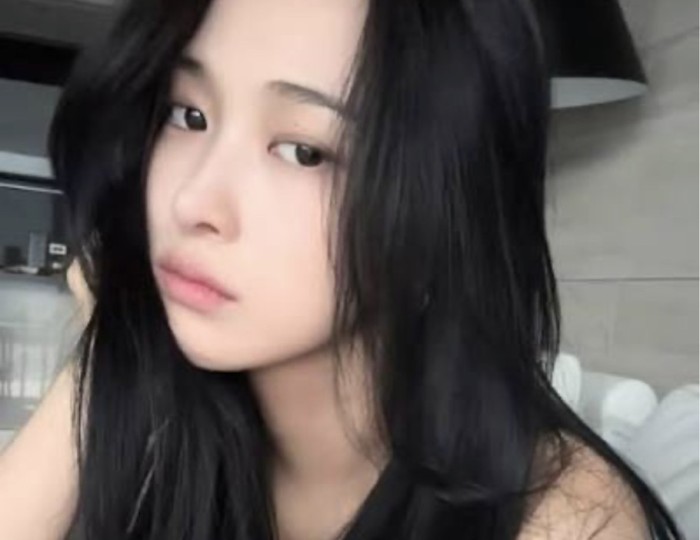 Han Ga-eul: The Rising Star and Niece of Actor Won Bin? float