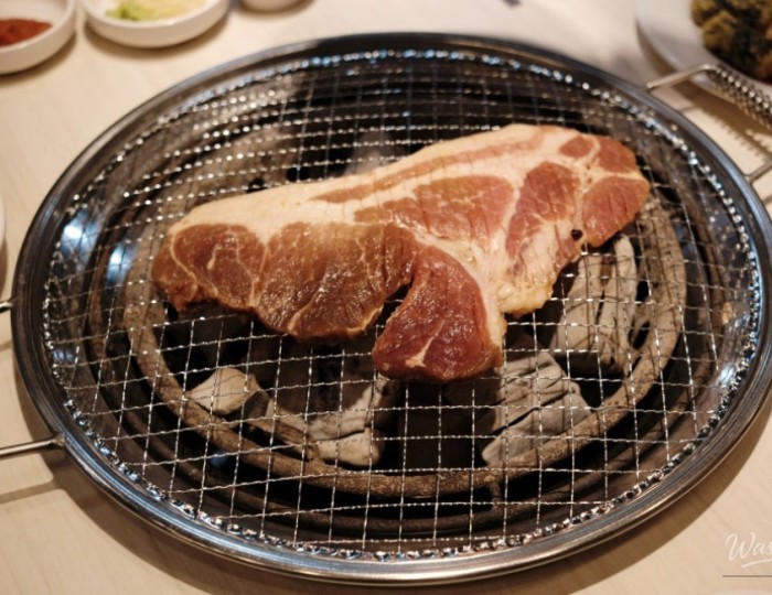 Chuncheon's Must-Visit Restaurant: Myungryun Jinsa Galbi Chuncheon Hyoja Branch - Unlimited Meat Paradise! float