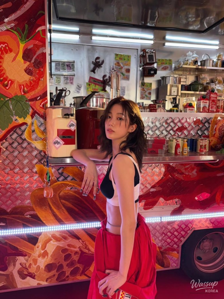 LE SSERAFIM's Kazuha Transforms in Striking SPAGHETTI'