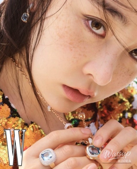 Unfiltered look emphasizing confidence in natural skin