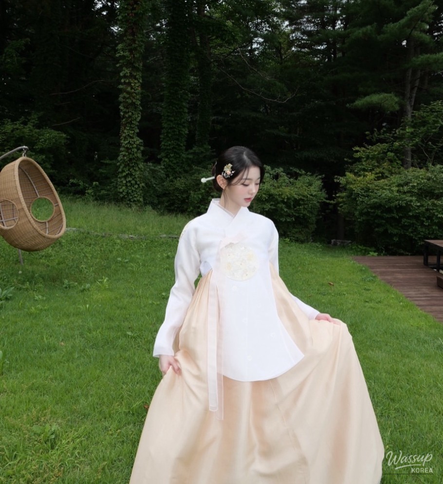 Timeless elegance expressed through minimal details