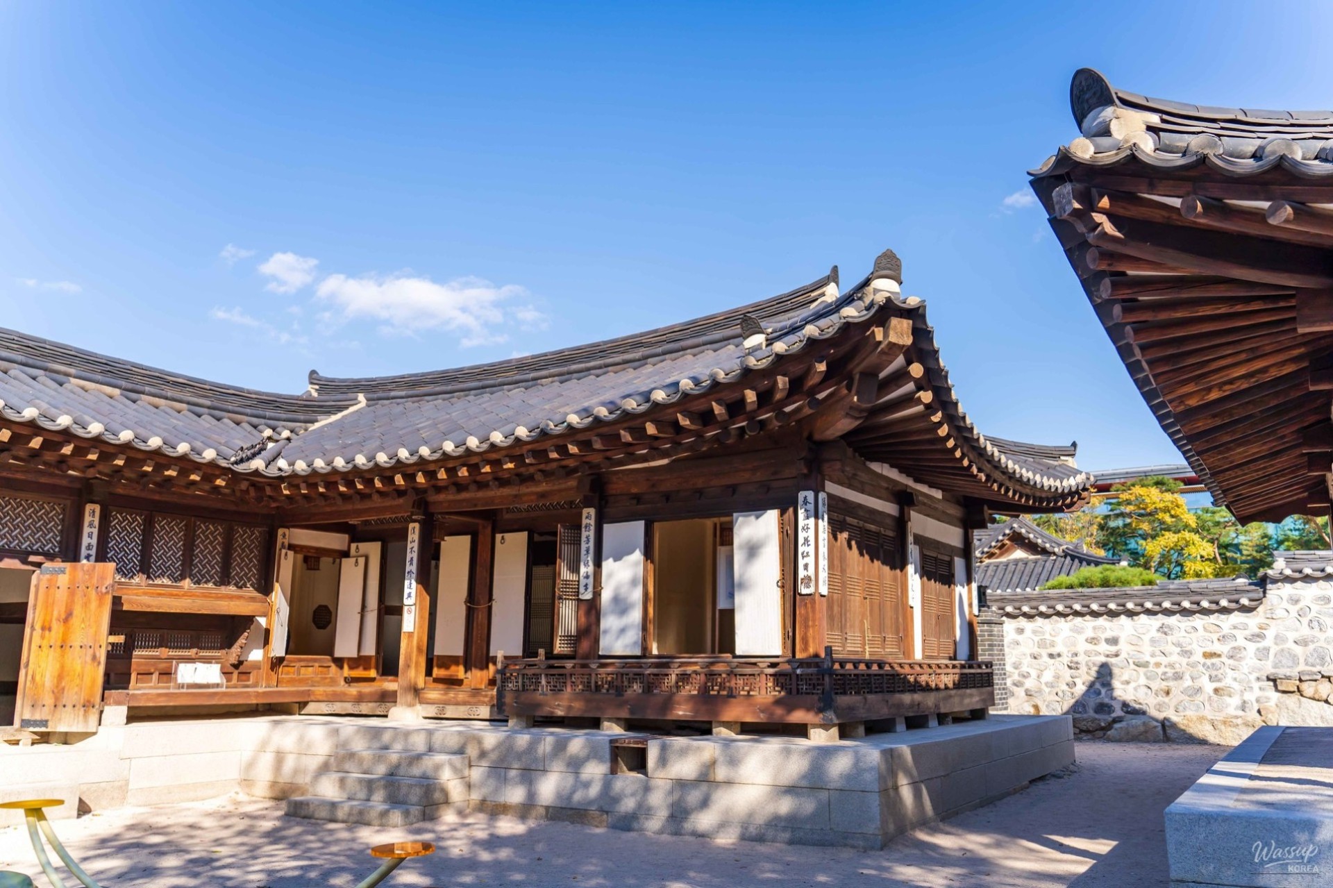 Cheonugak building and pond