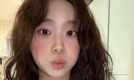 IU-inspired freckle makeup photo gallery image 04