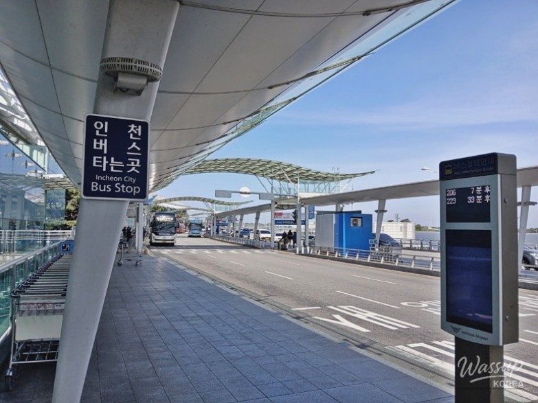 Exploring Hanoi: A Travel Guide_02