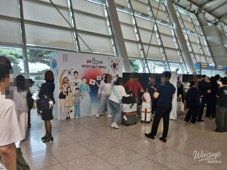 Exploring Hanoi: A Travel Guide_04