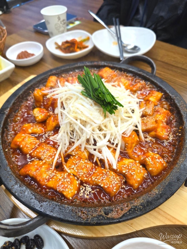 Exploring Jeonju's Unique Eel Cuisine_02