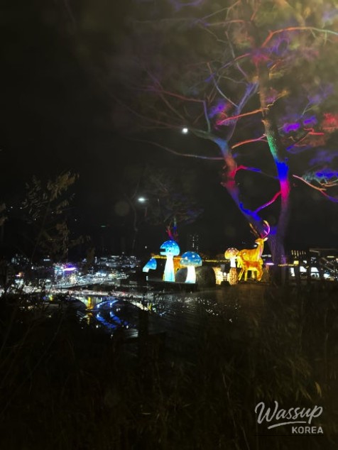 Exploring the Night Views of Jinju at Somangjinsan Lantern Theme Park_05