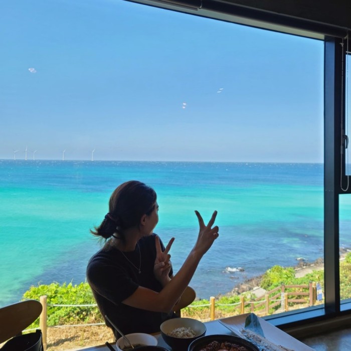 Delicious Grilled Hairtail in Jeju: A Culinary Experience_02