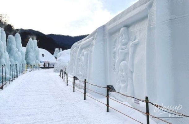 Discover the Enchantment of Alpine Village in Winter_03