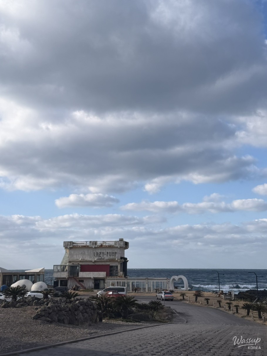 A Perfect Oceanview Cafe Experience in Jeju_02