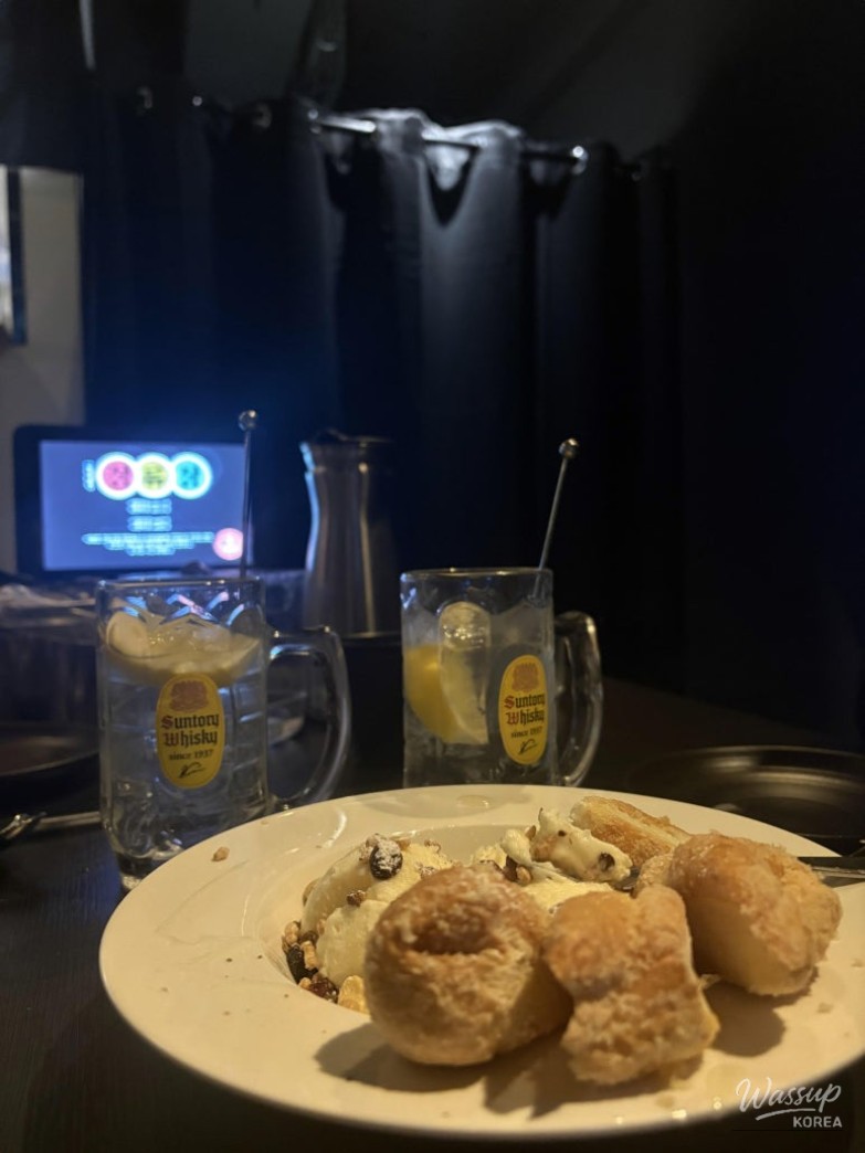 A Delightful Evening at Itaewon Station_06