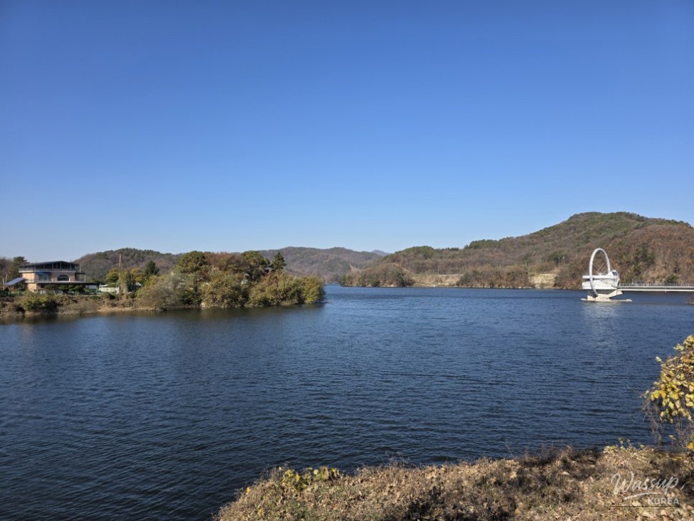 Exploring the Beautiful Baekgok Reservoir in Jincheon_08