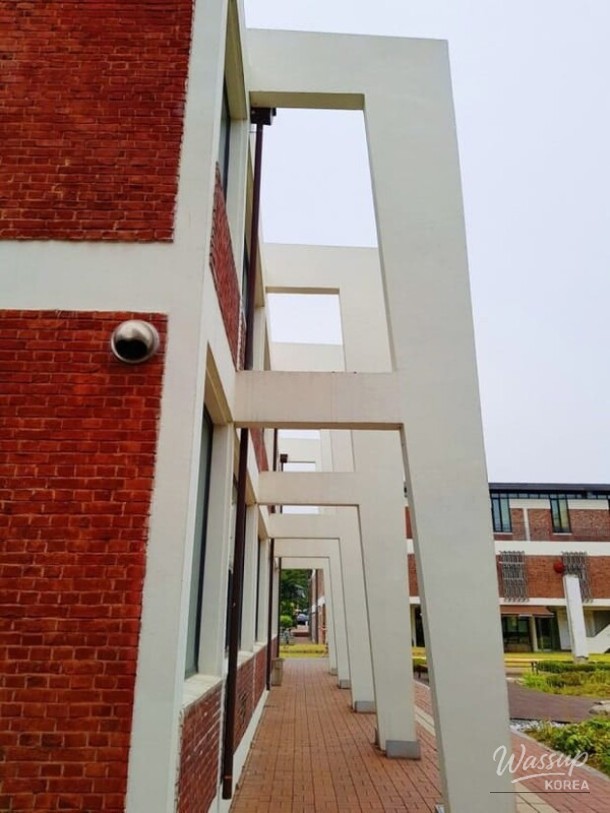 Exploring the Unique Charm of Anyang Kim Joong-up Architecture Museum_03