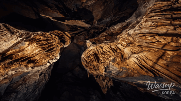 Top 4 Indoor Caves to Visit in Winter_05