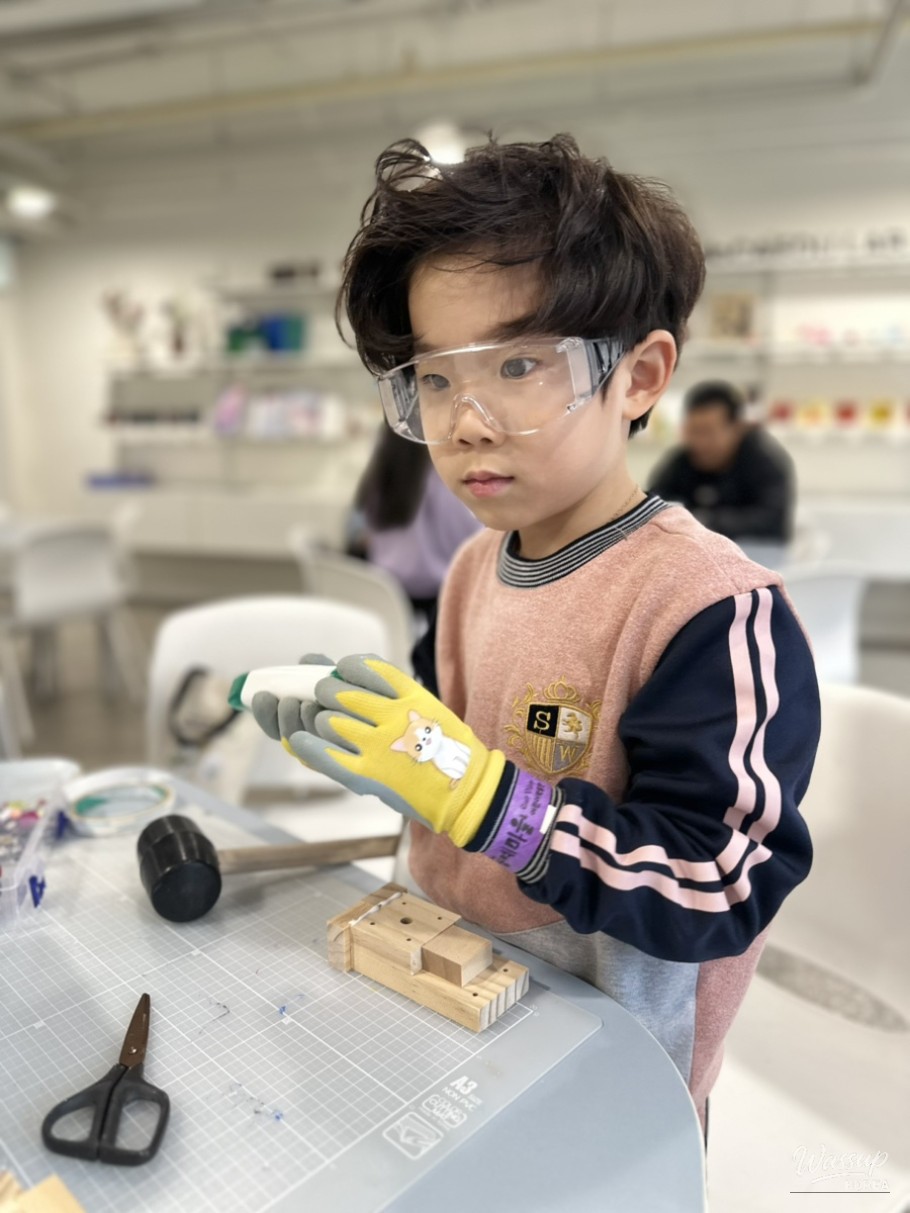 The modern architectural interior of the Seoul Craft Museum
