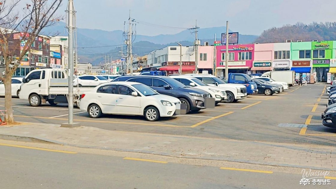 Exploring the Yeosan Permanent Market_04