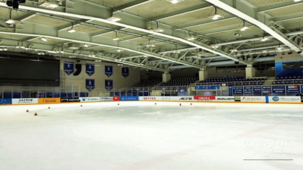 Top 4 Indoor Ice Rinks to Visit This Winter_05