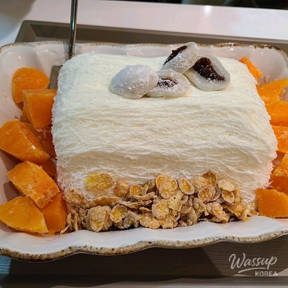 Refreshing Bingsu Experience in Gunja_05