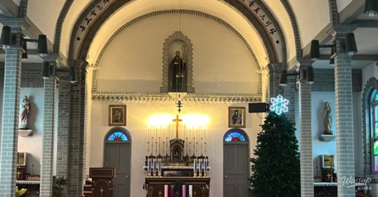 A Romantic Winter Destination: Gongseri Catholic Church_01