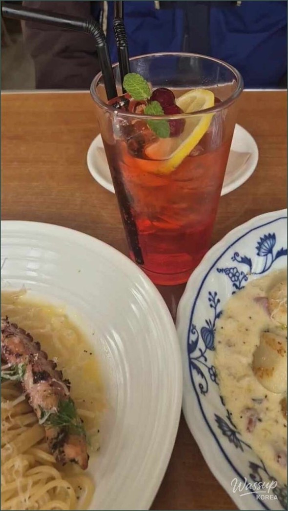 Discovering Hidden Gem: Bistro Sarangbang in Hongdae_06