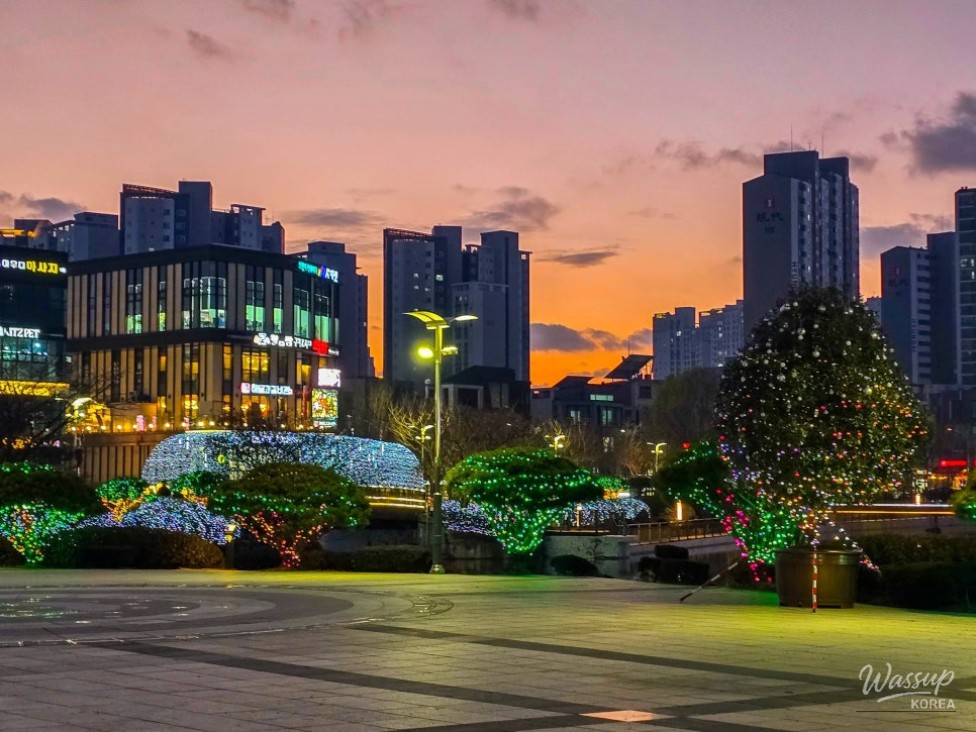 A Night at Seosan Central Lake Park_09