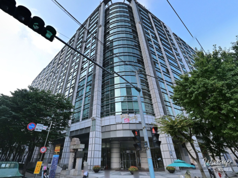Apartment complexes near Changsin-dong reflecting Jongno-gu housing market