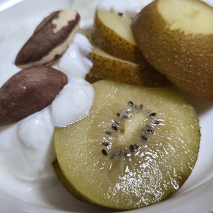 A beautifully prepared pot rice dish with tender octopus and egg yolk at Sotnaeum