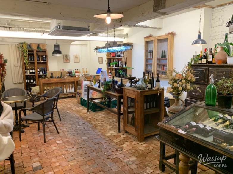 A Visit to Panid M Muni: The Christmas Tree Cafe in Apgujeong_10