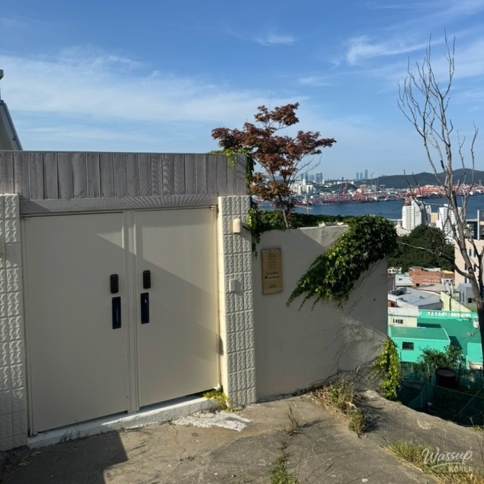 A Perfect Stay at Linen Breeze in Busan_01